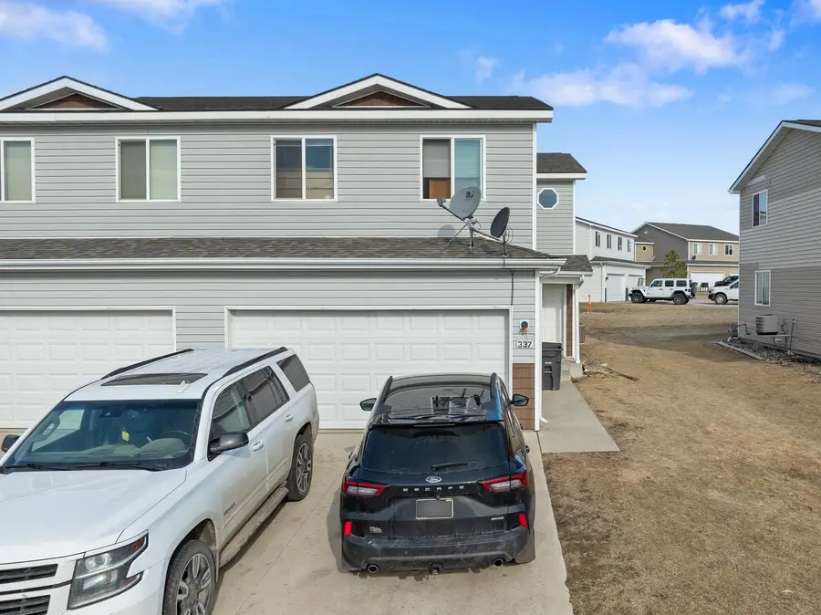 337 Adeline Dr, Stanley, ND 58784 - #3