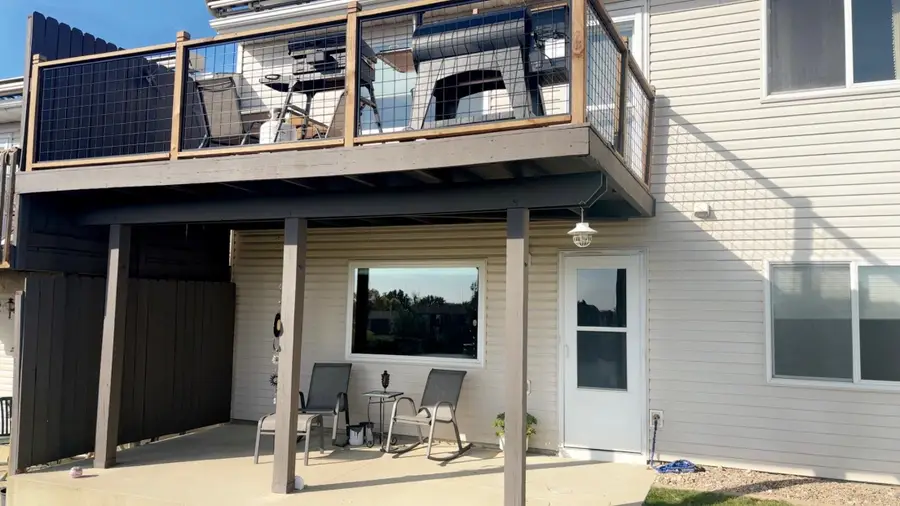 2041 Lakeside St, Minot, ND 58703 - #2