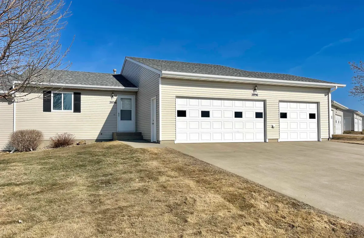 2056 14th St NW, Minot, ND 58703 - #1