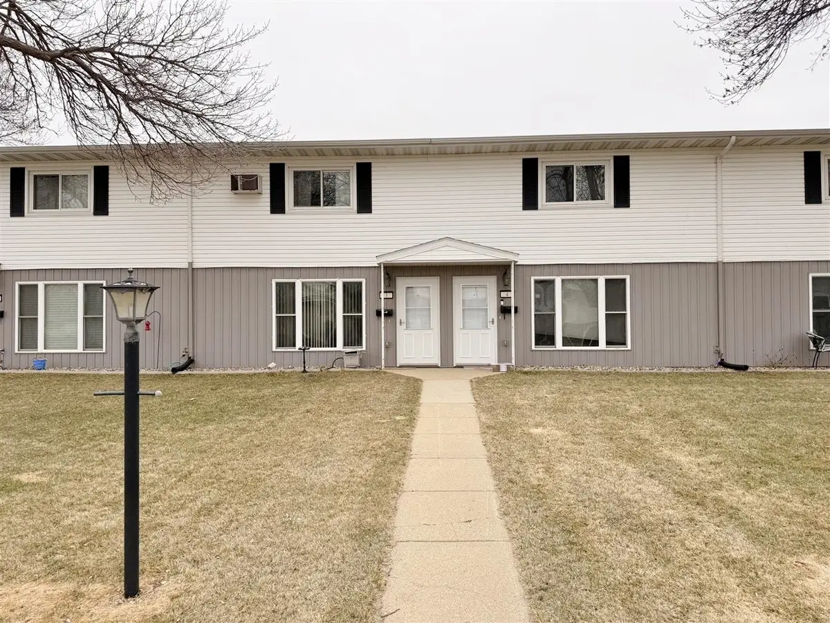 3 Westfield Circle, Minot, ND 58701 - #1