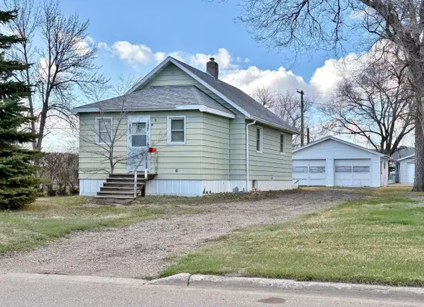 9 4th Ave NW, Garrison, ND 58540