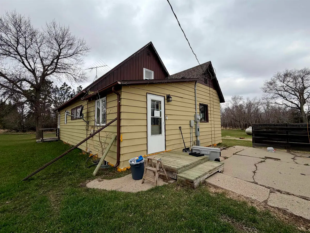 751 2nd Ave, Maxbass, ND 58760 - #1