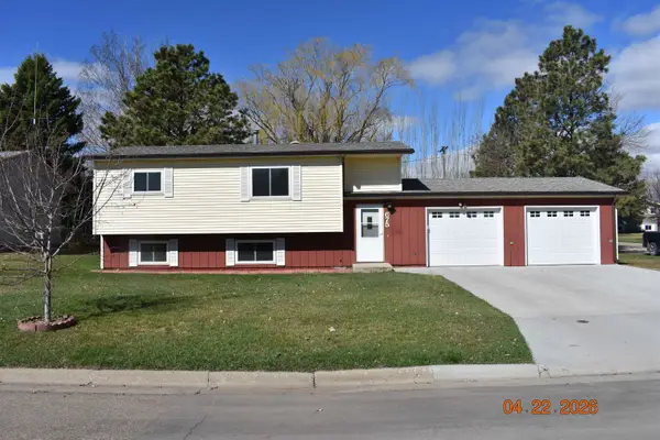 675 2nd St NE, Garrison, ND 58540