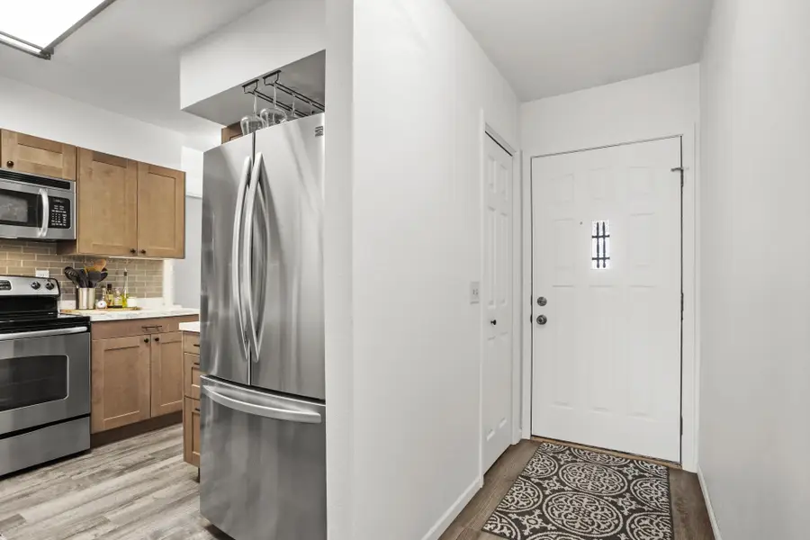 1325 32nd Ave SW, Minot, ND 58701 - #3