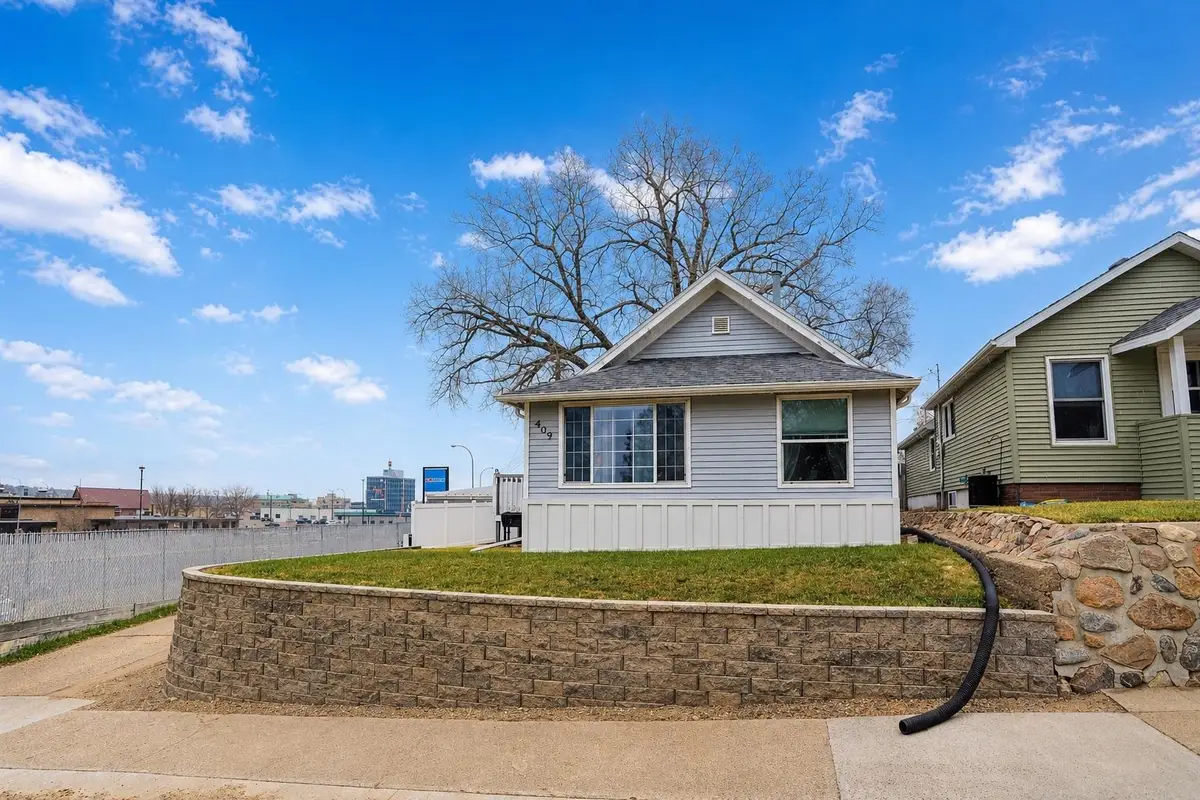 409 5th ST SW, Minot, ND 58701 - #1