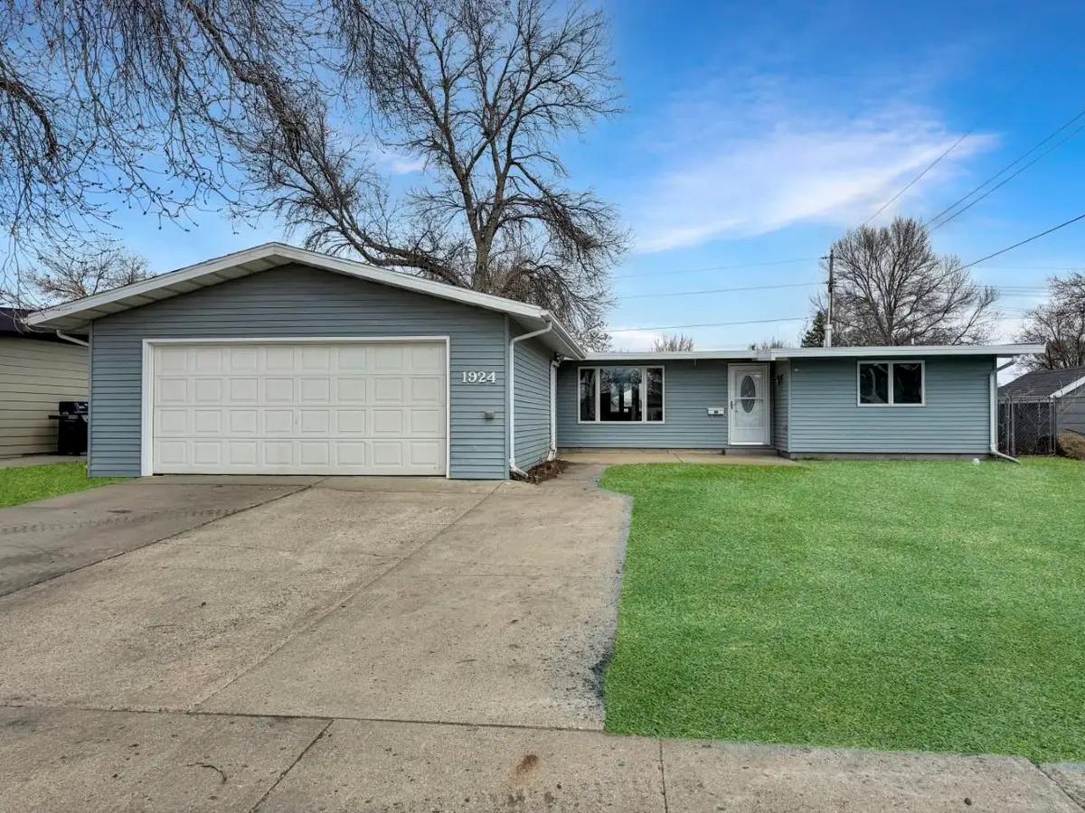 1924 1st Ave. SW, Minot, ND 58701 - #1