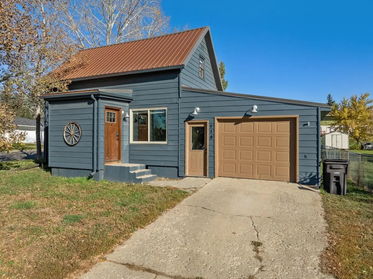 118 4th St, Tioga, ND 58852 - #1
