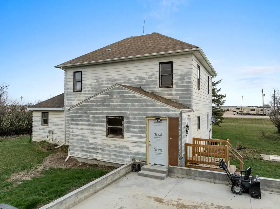 333 3rd St W, Ross, ND 58776 - #3