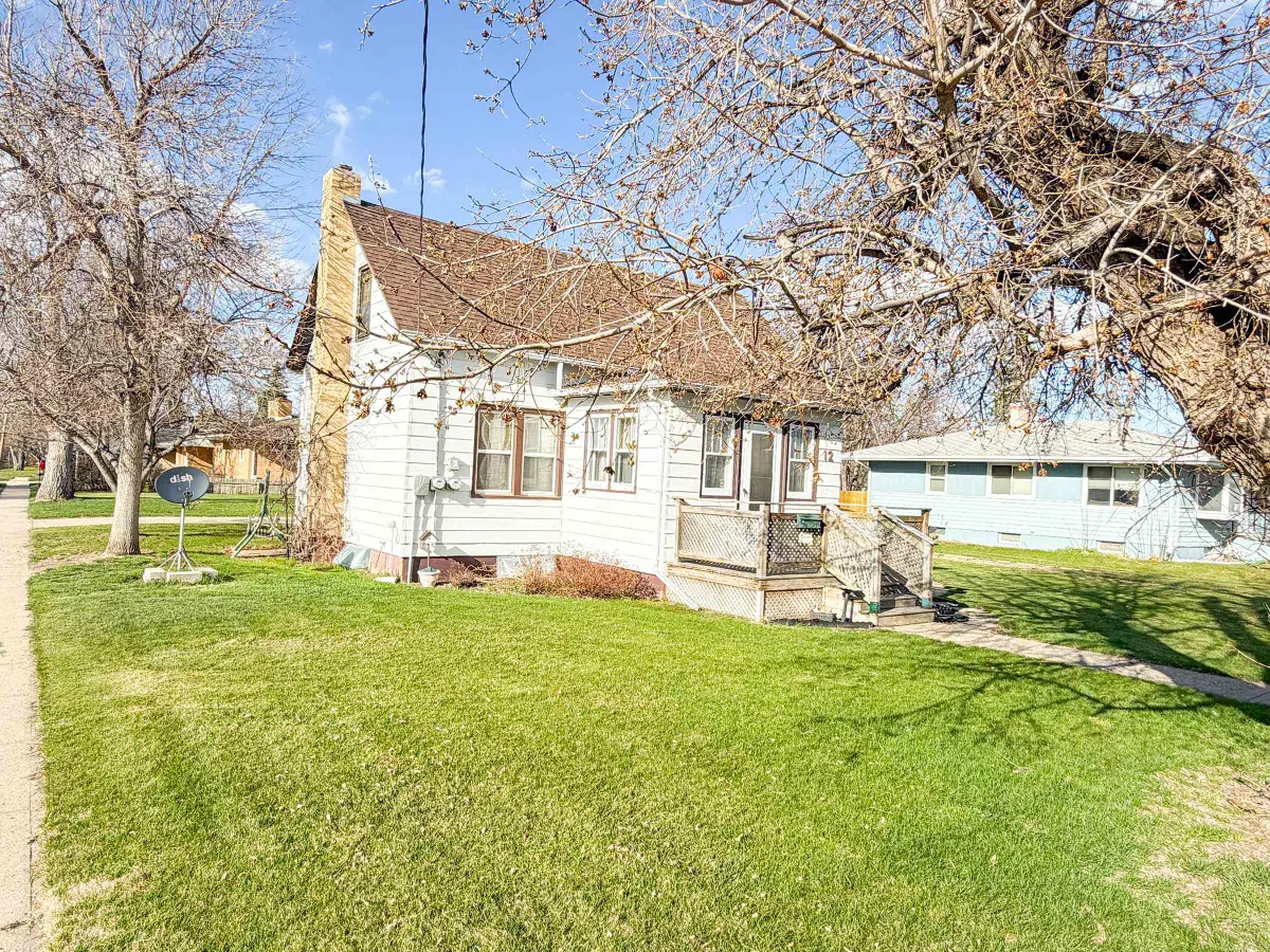 12 2nd Ave W, Velva, ND 58790 - #1