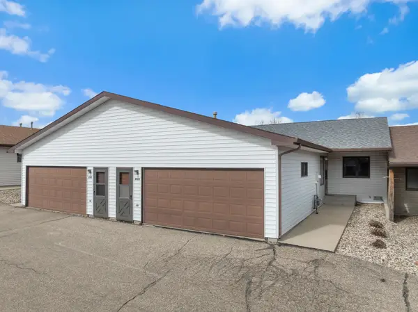 2023 12TH ST NW, Minot, ND 58703