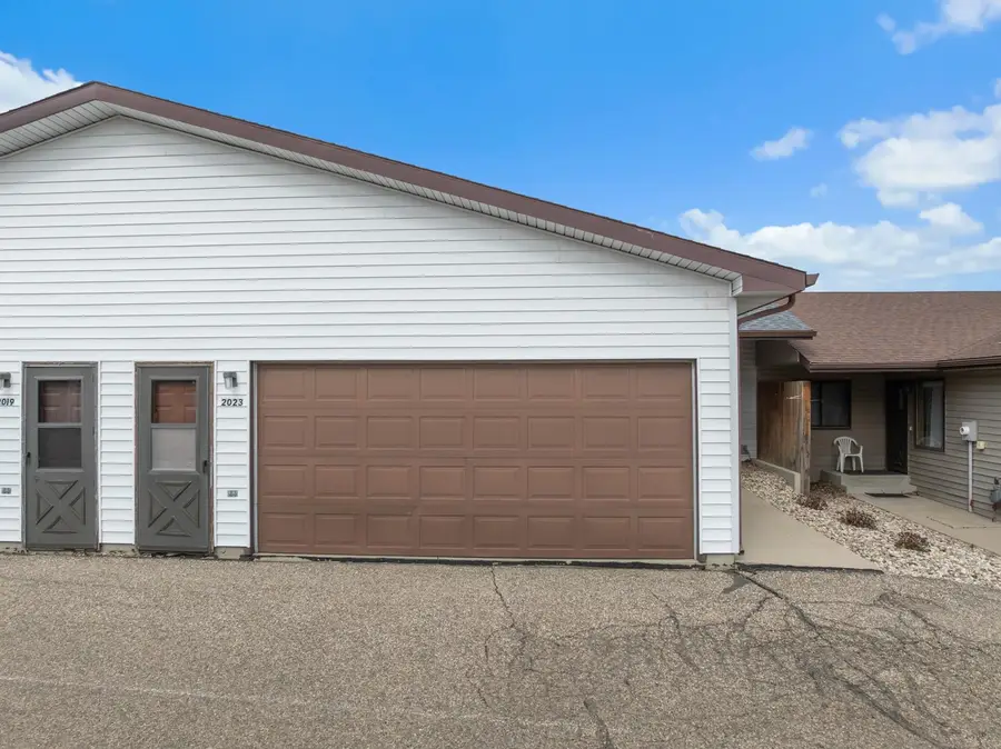 2023 12TH ST NW, Minot, ND 58703 - #3