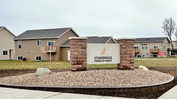 159 Mulberry Loop NE, Minot, ND 58703
