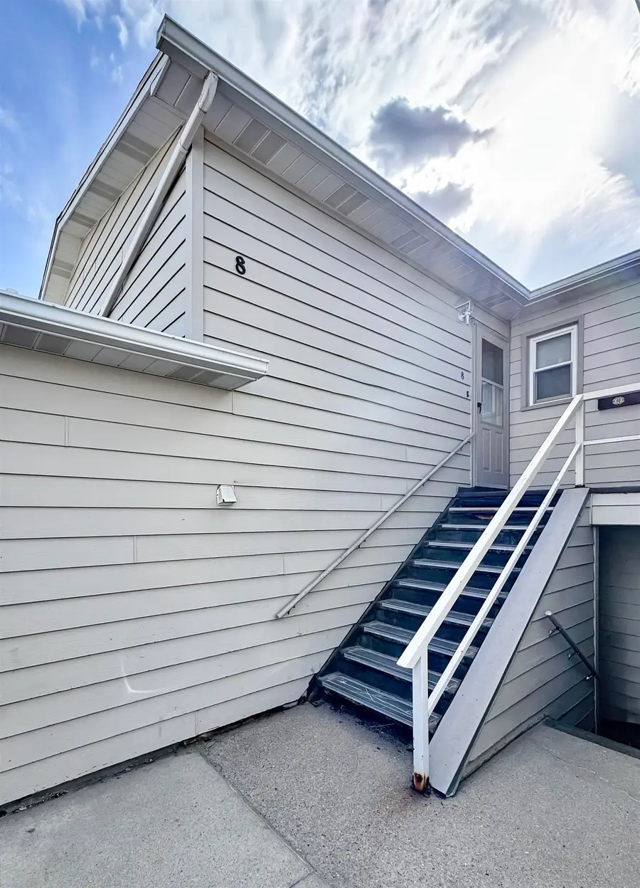 606 19th Ave Se Unit #8, Minot, ND 58701 - #2