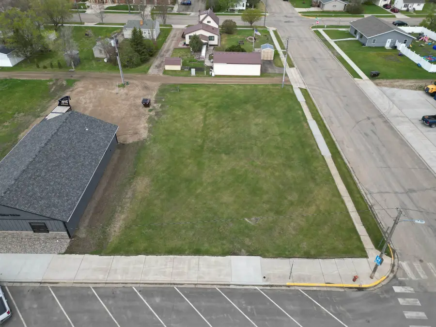301 MAIN ST, Bottineau, ND 58318 - #3