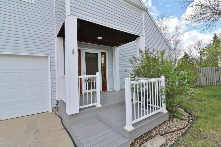 1608 13th St. SW, Minot, ND 58701 - #3
