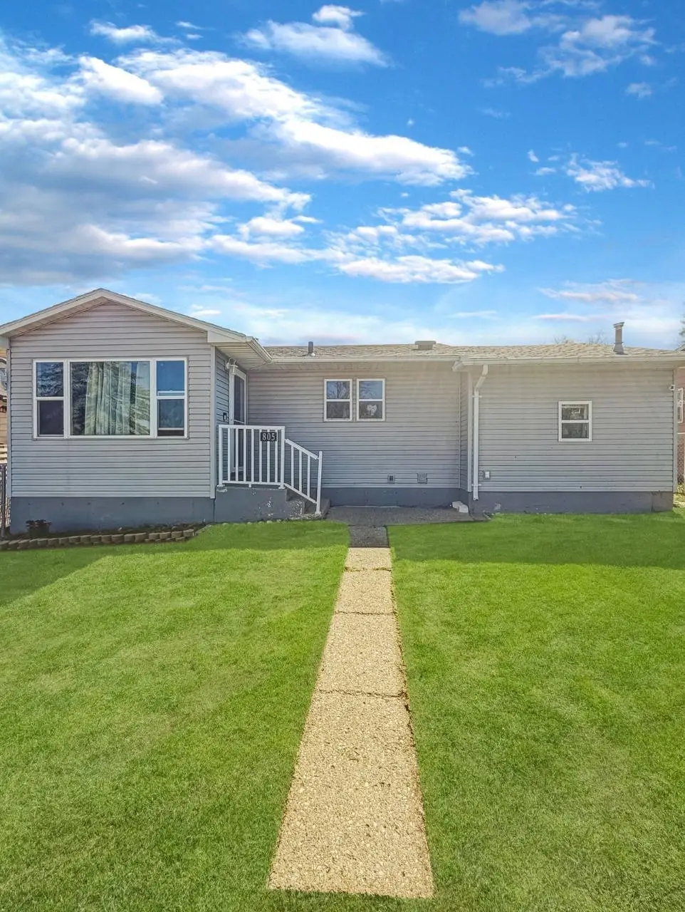 805 3rd St SW, Minot, ND 58701 - #1