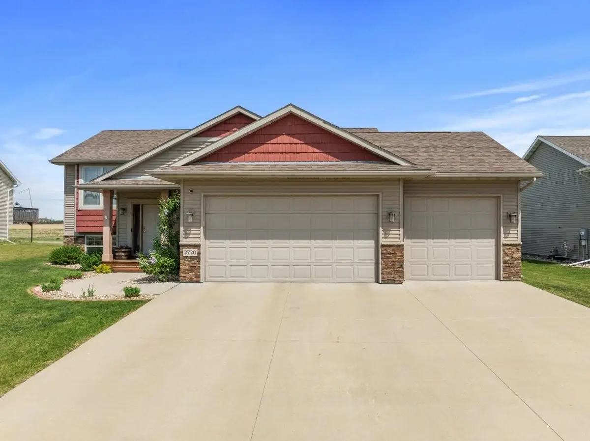 2720 Heritage Dr NW, Minot, ND 58703 - #1