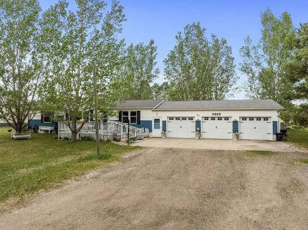 4905 SE 34th Ave, Minot, ND 58701