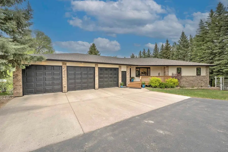 4700 38th St., Minot, ND 58701 - #2
