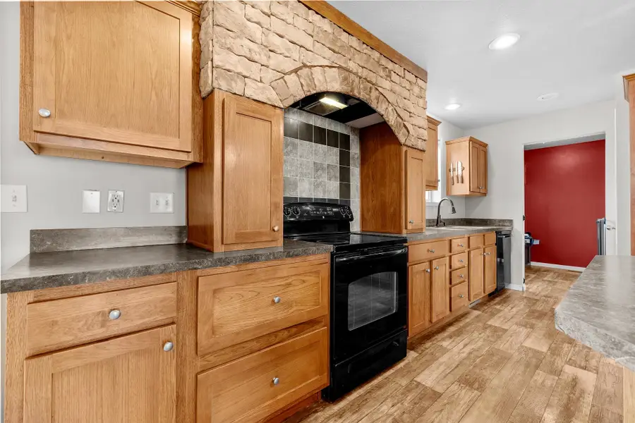 9 PIPER PLACE, Garrison, ND 58540 - #3