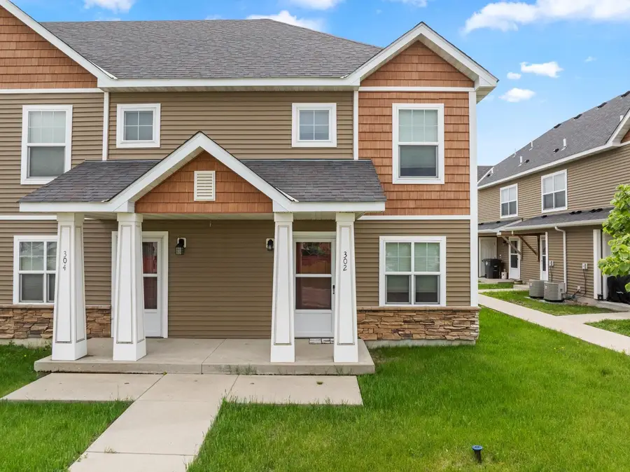 302 10th Ave SE, Stanley, ND 58784 - #2