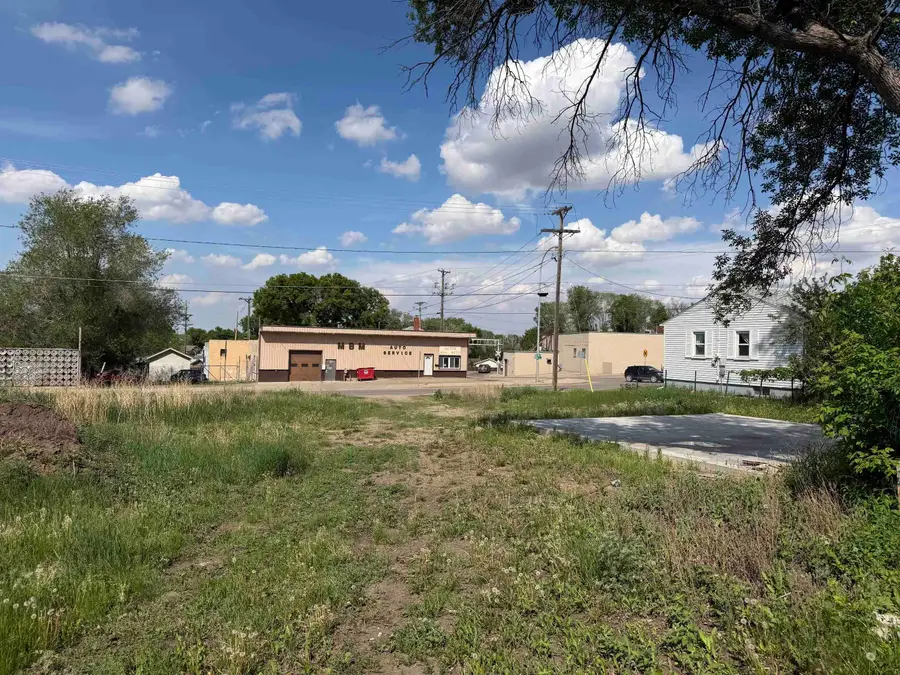 1208 VALLEY STREET, Minot, ND 58701 - #2