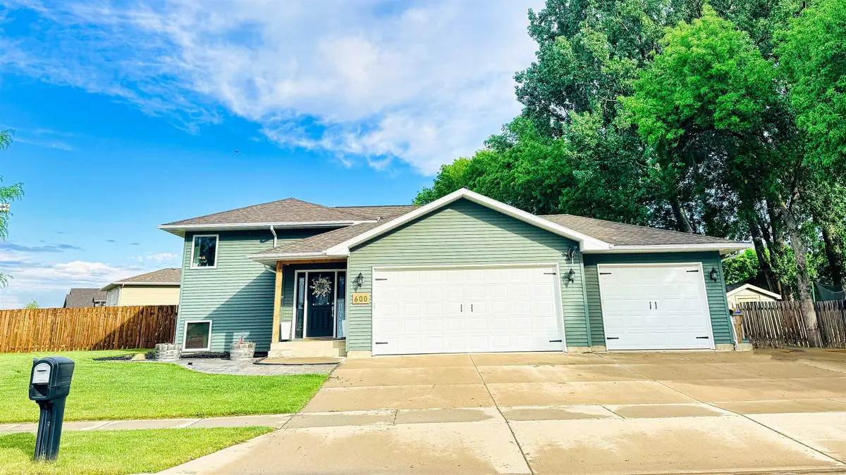 600 SW 22nd St., Minot, ND 58701 - #1