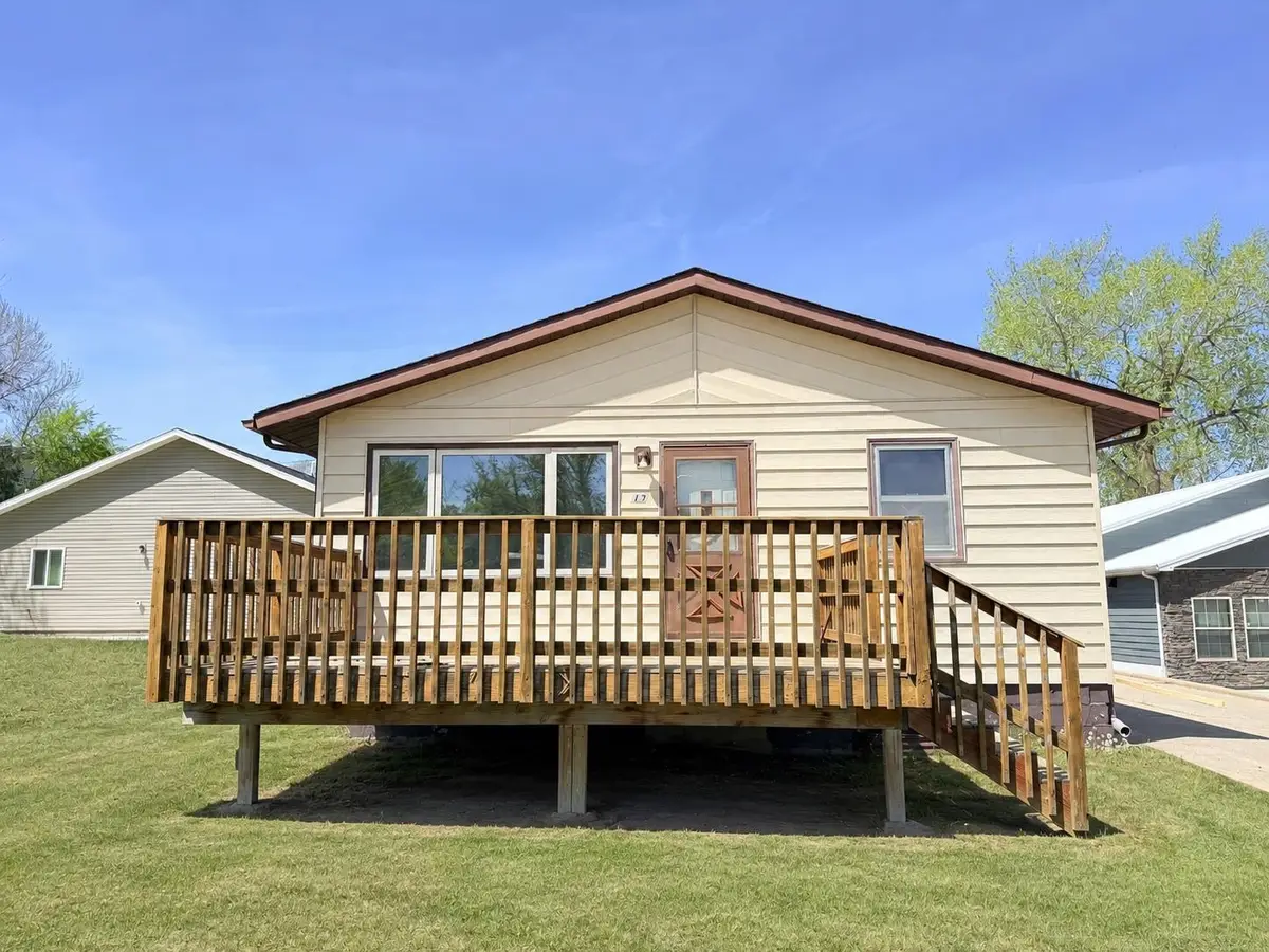 17 2nd Ave, Burlington, ND 58722 - #1