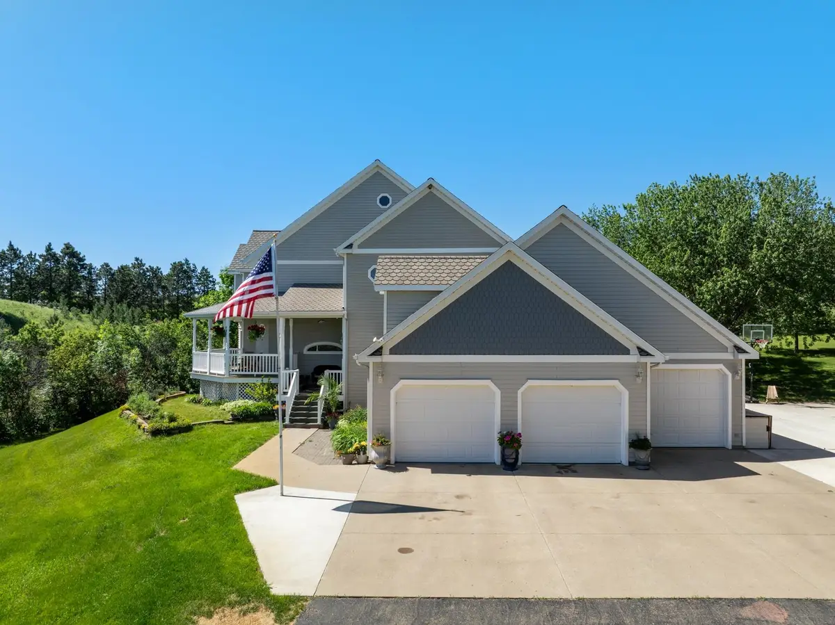 1811 NW 76th St, Burlington, ND 58722 - #1