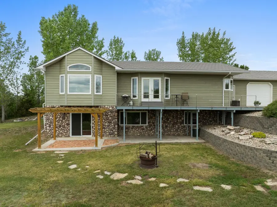 1343 41C Ave NW, Garrison, ND 58540 - #2
