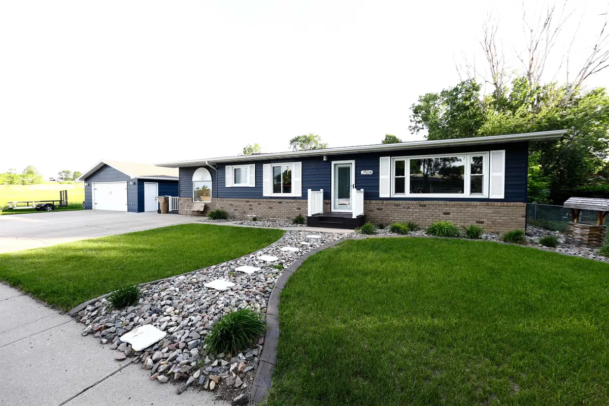 2504 & 2508 2nd Ave NW, Minot, ND 58703 - #1
