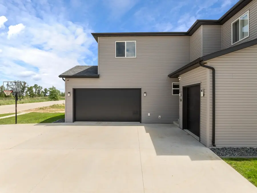 524 9th Street NW, Surrey, ND 58785 - #3