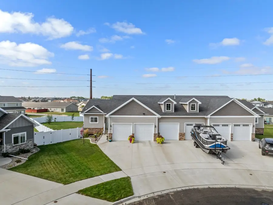 3500 WAGGLE WY SE, Minot, ND 58701-3159 - #3