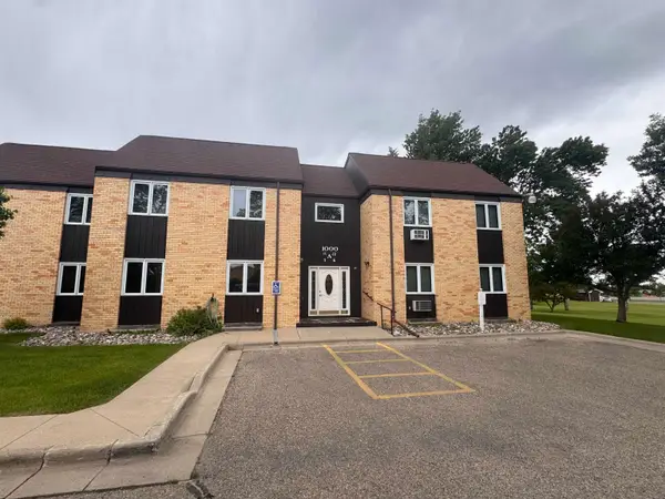 1000 NW 20th Ave, Minot, ND 58703