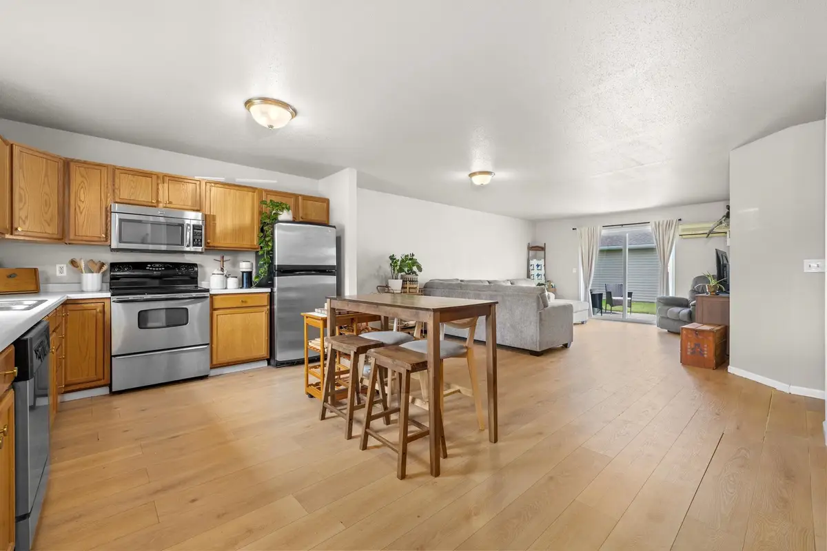 518 27th Ave NW, Minot, ND 58703 - #1
