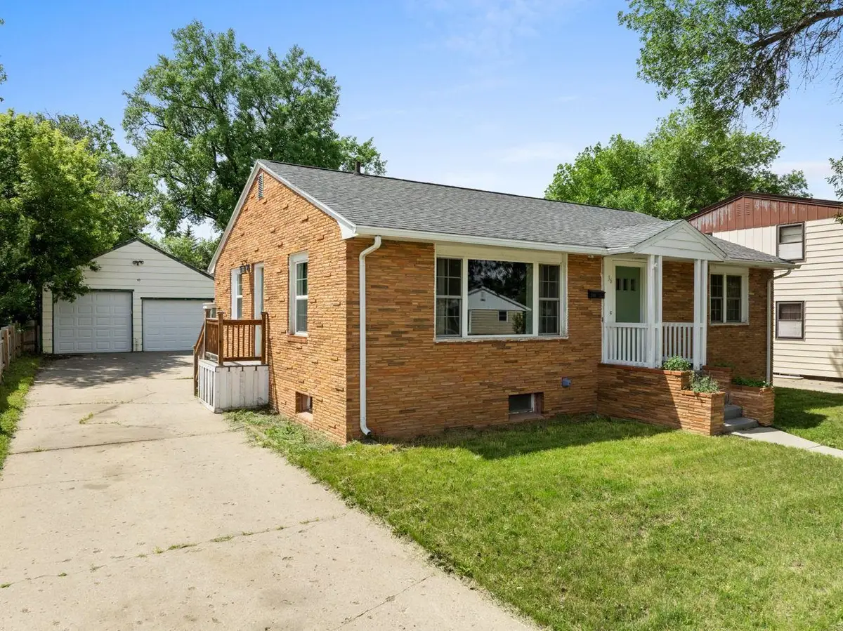 1536 5th Street SW, Minot, ND 58701 - #1