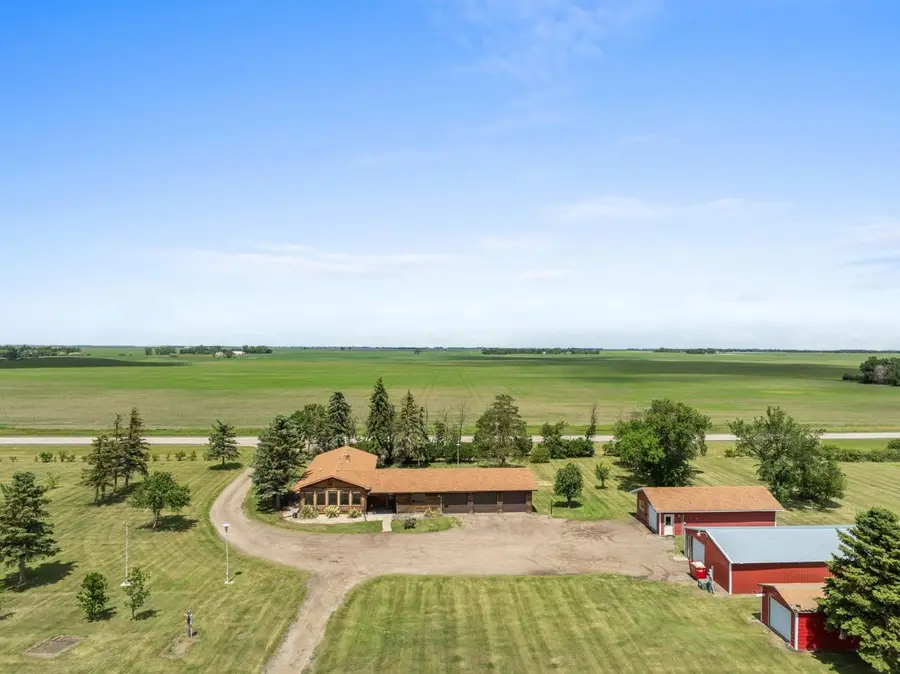 4502 46TH AVE NE, Minot, ND 58703 - #2