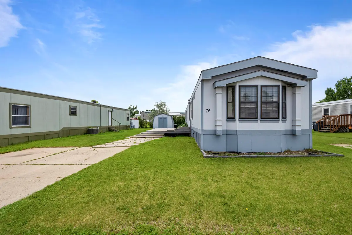 405 31st Ave SE #76, Minot, ND 58701-3345 - #1