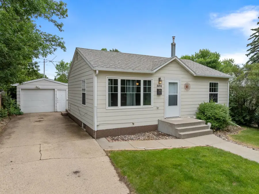 804 19th St NW, Minot, ND 58703-1804 - #2