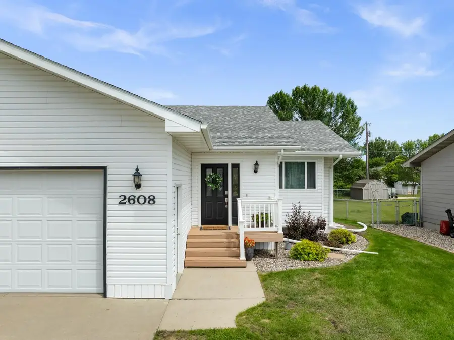 2608 Crescent Drive, Minot, ND 58703 - #3