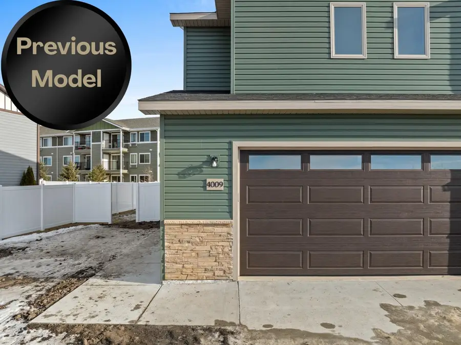 4017 Crossing St SW, Minot, ND 58701 - #2
