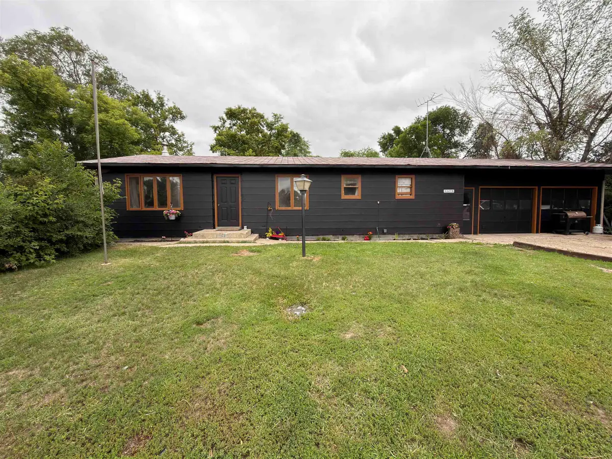 115 2nd St SW, Sawyer, ND 58781 - #1