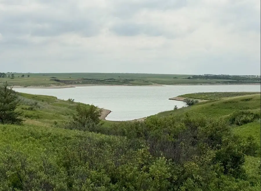 4900 13 K St NW, Garrison, ND 58540 - #3