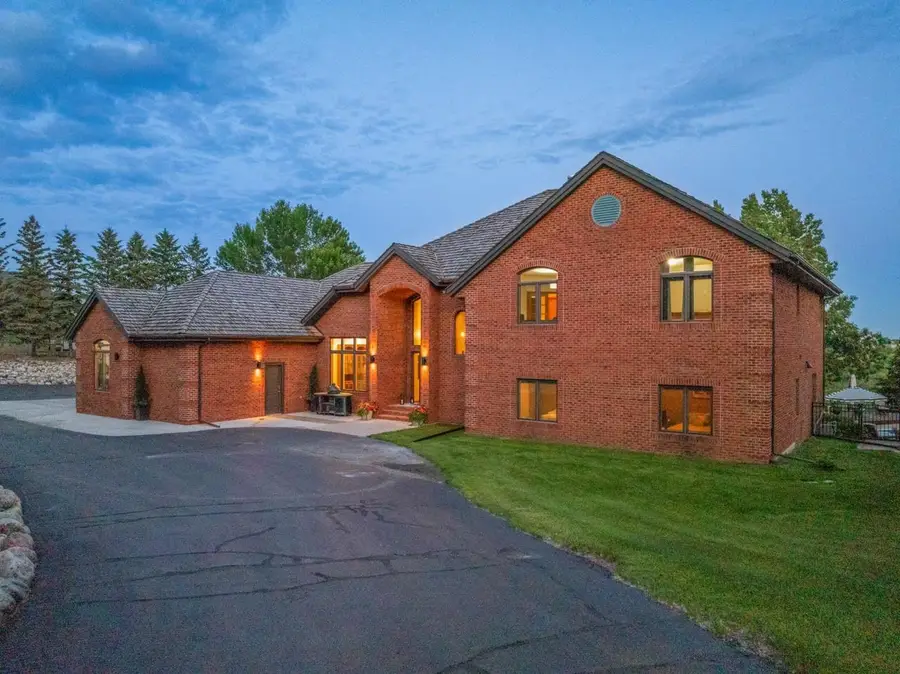 1900 SE 23rd AVE, Minot, ND 58701 - #2