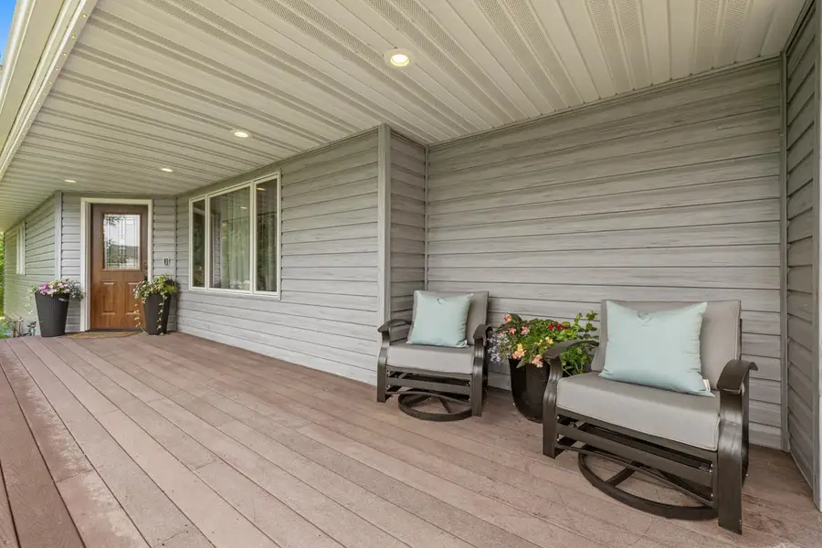 6801 NW 18th Ave, Minot, ND 58703 - #3