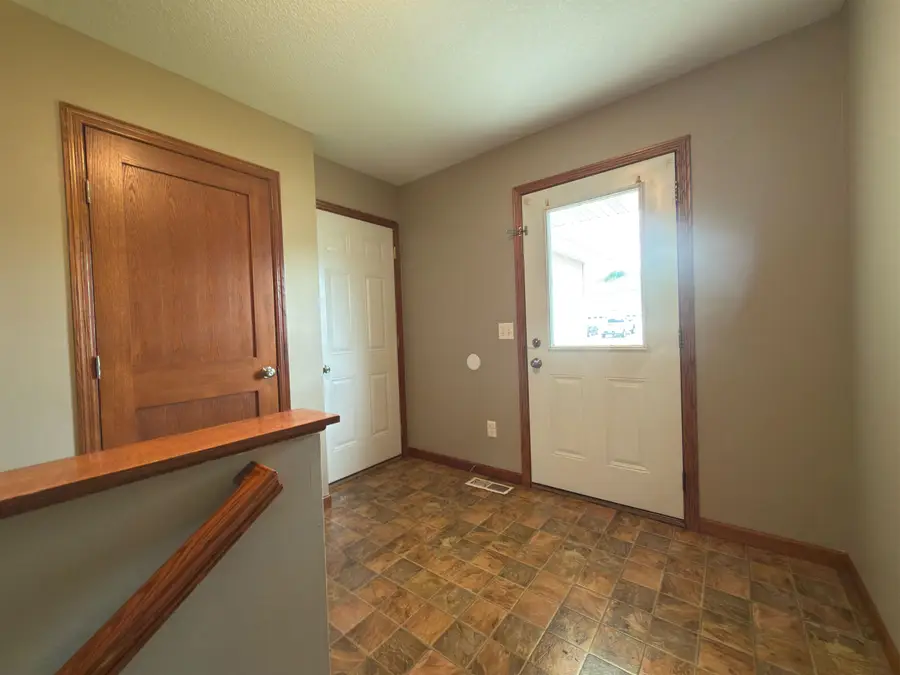 8 ROBERT ST, Burlington, ND 58722 - #3