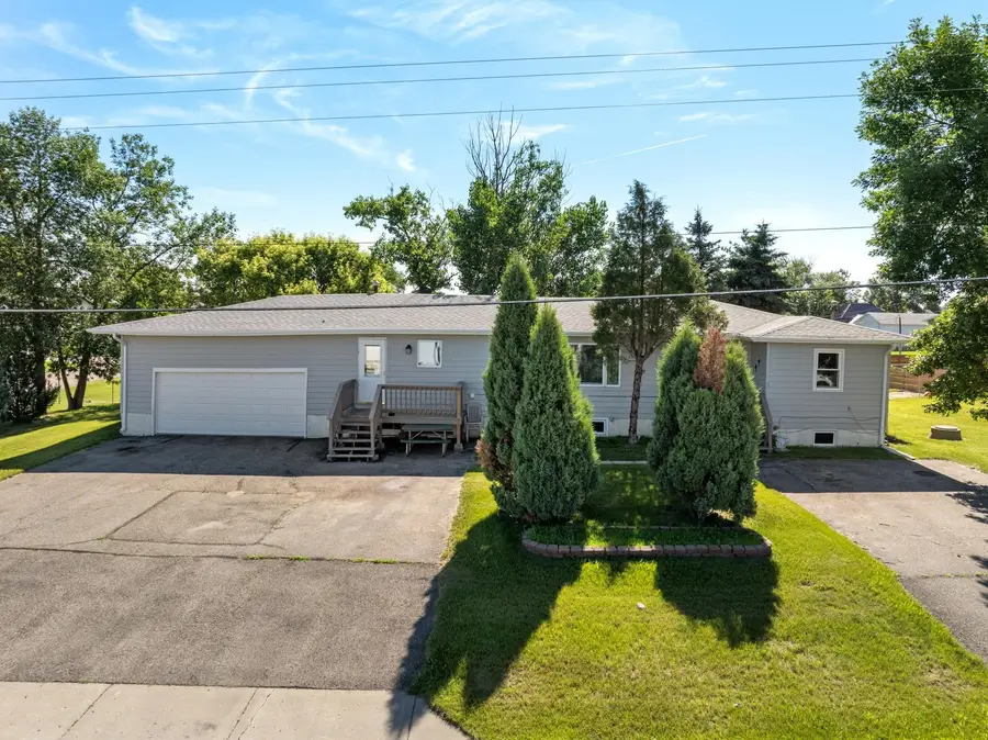 3301 1st Street SE, Minot, ND 58701 - #3
