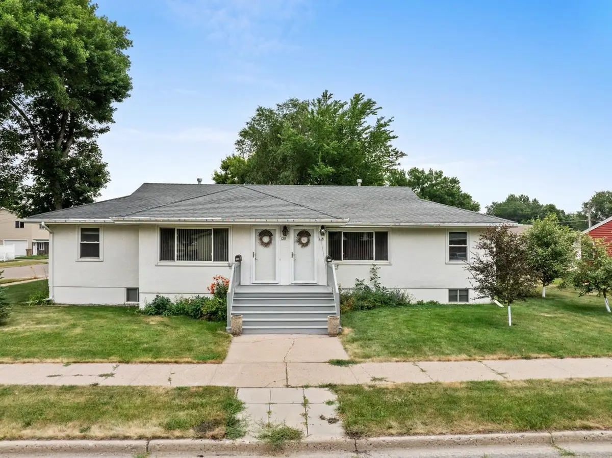 118 21st St. NW, Minot, ND 58703 - #1