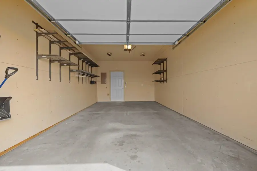 2729 N Broadway, Minot, ND 58703 - #3