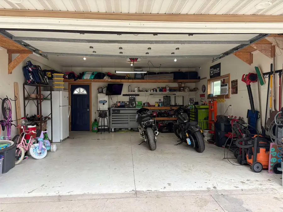 1704 5th Ave SW, Minot, ND 58701 - #2